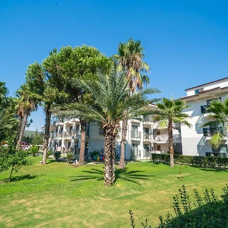 Orka Village Hisaroenue ホテル フェティエ