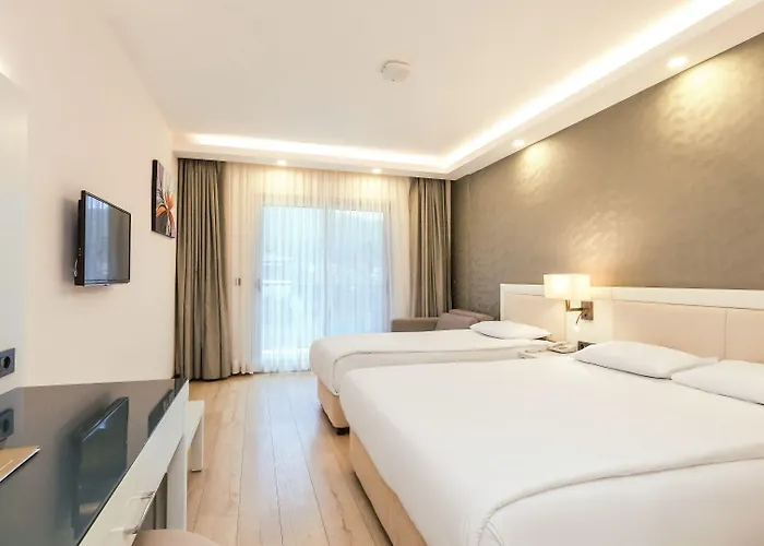 Hotel Orka Village Hisarönü 3*