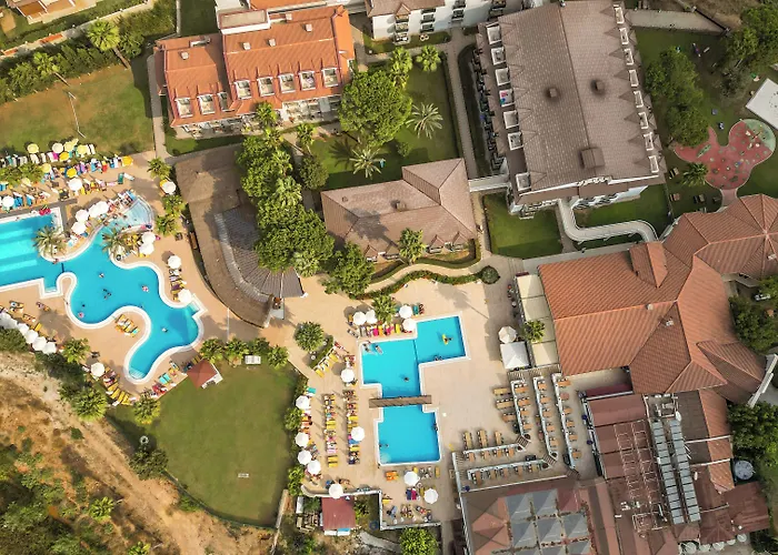 Orka Village Hisarönü Hotel 3*